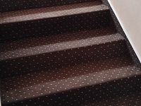 Укладка ковролина на ступени-15м2